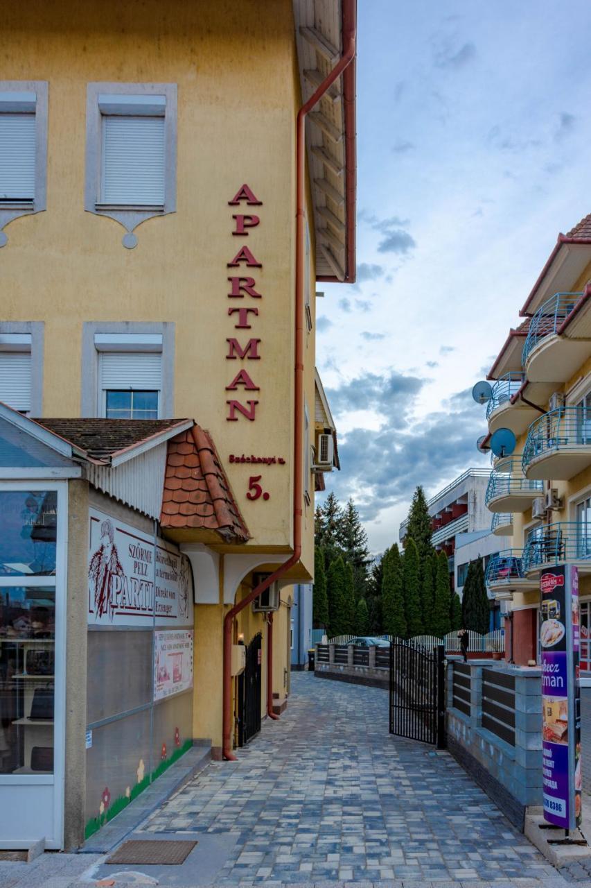 Huerkecz Apartmanhaz Hévíz Extérieur photo
