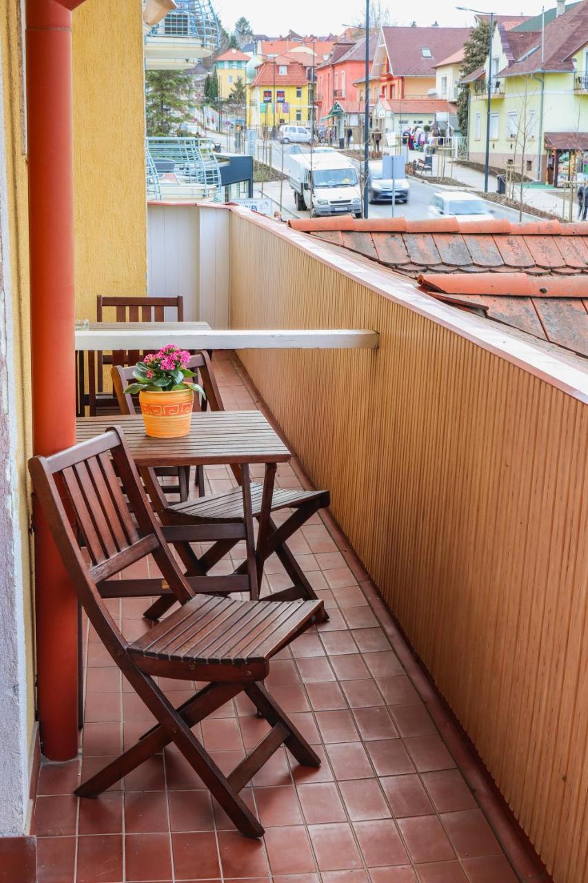 Huerkecz Apartmanhaz Hévíz Extérieur photo